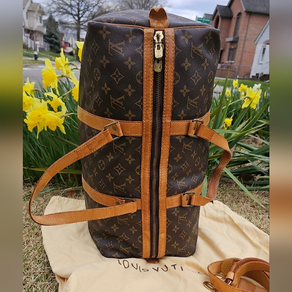 Louis Vuitton Monogram Keepall 45 Duffle Bag, Dustbag & Strap Included.🇫🇷 - Picture 11 of 16
